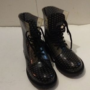 Dirty Laundry Black w White Polka Dot Rain Boots, size 10